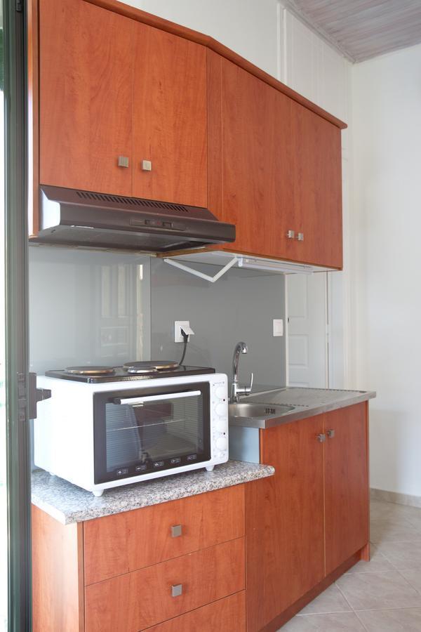Geo Holiday Studios Kyparissia Exterior photo
